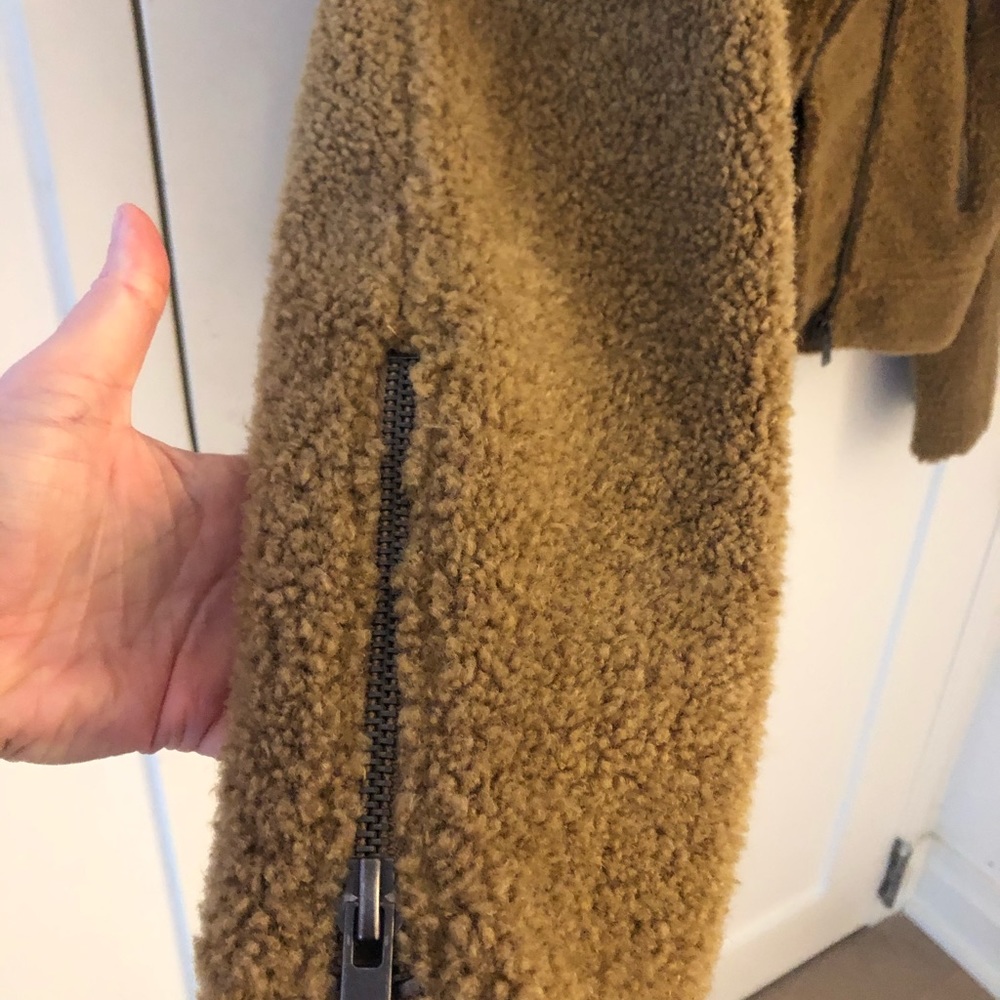 Jacket - Picture 3 of 4